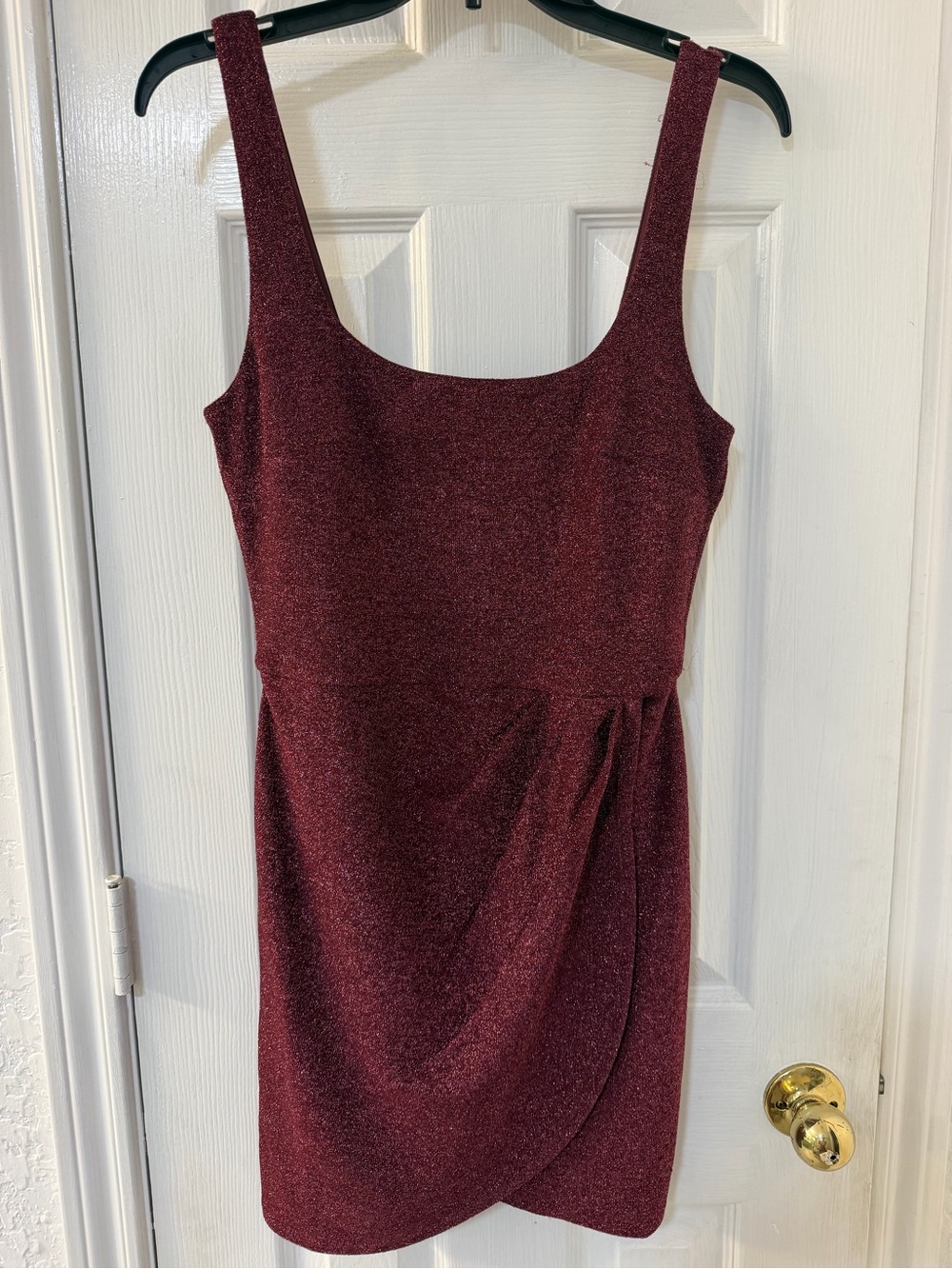 Francesca's Collections Mi Ami Burgundy Glitter Sleeveless Mini Dress